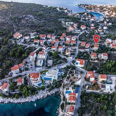 Seahorse Apartments Ражань Экстерьер фото