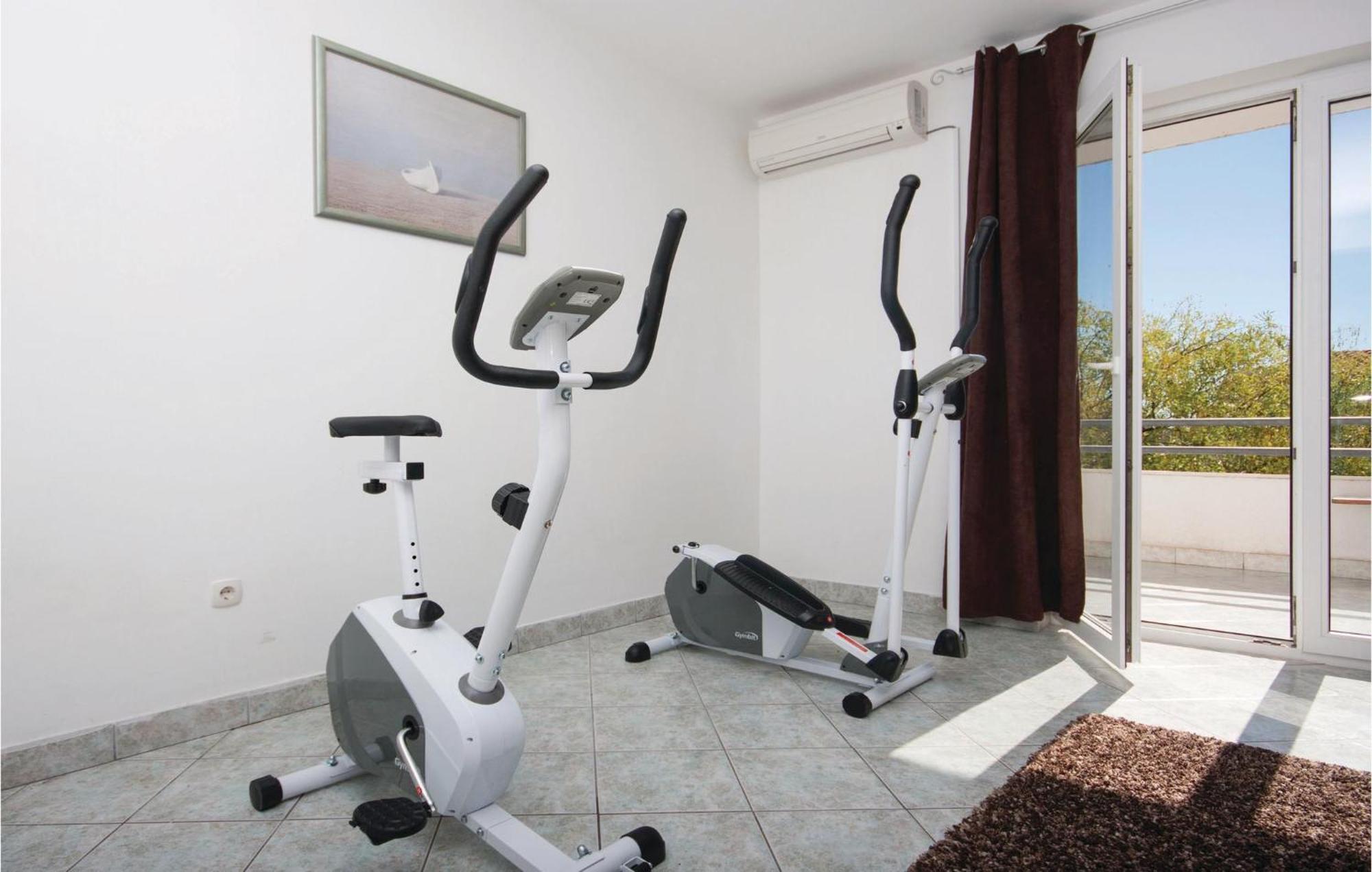 Seahorse Apartments Ражань Экстерьер фото