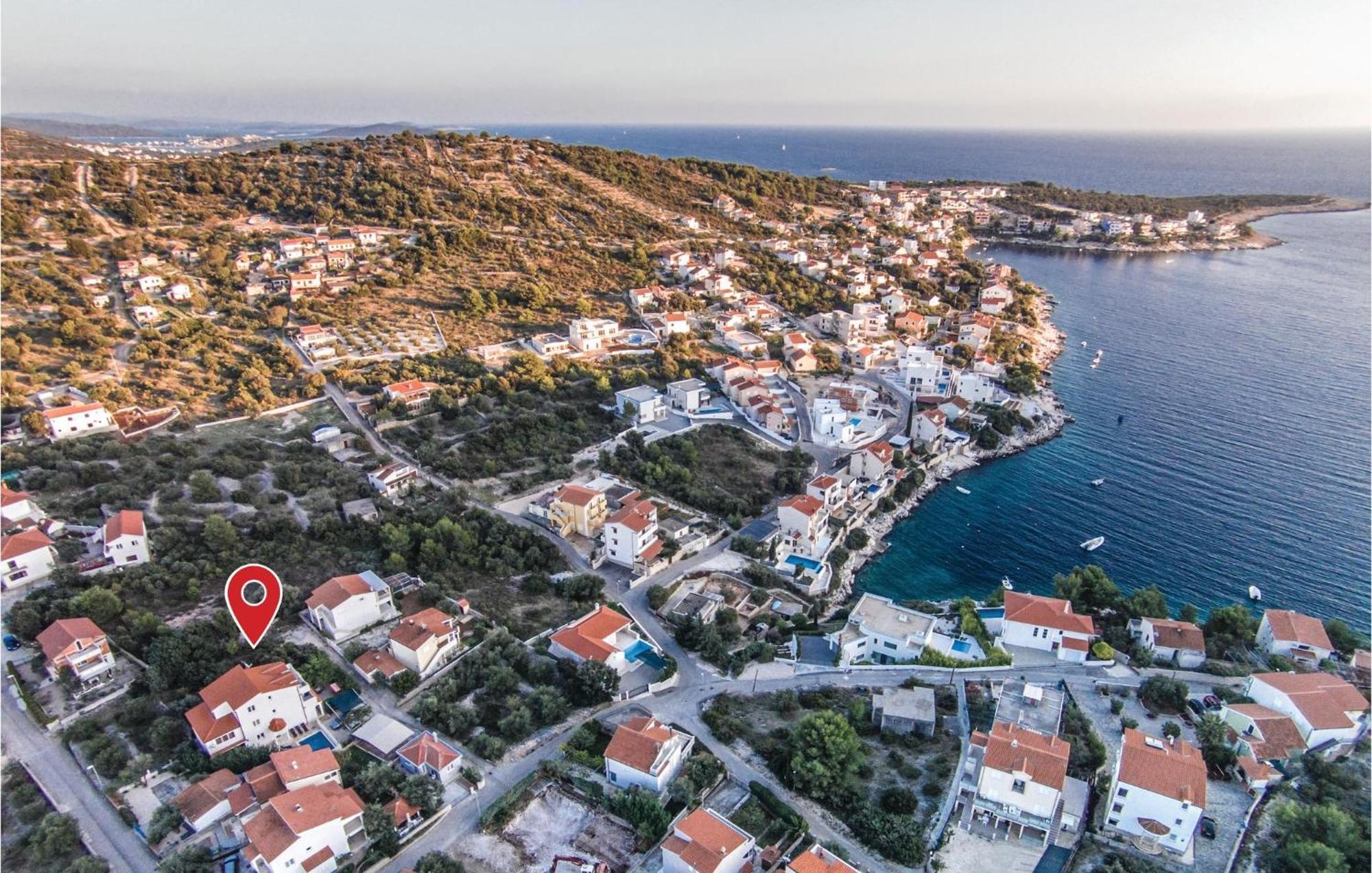 Seahorse Apartments Ражань Экстерьер фото